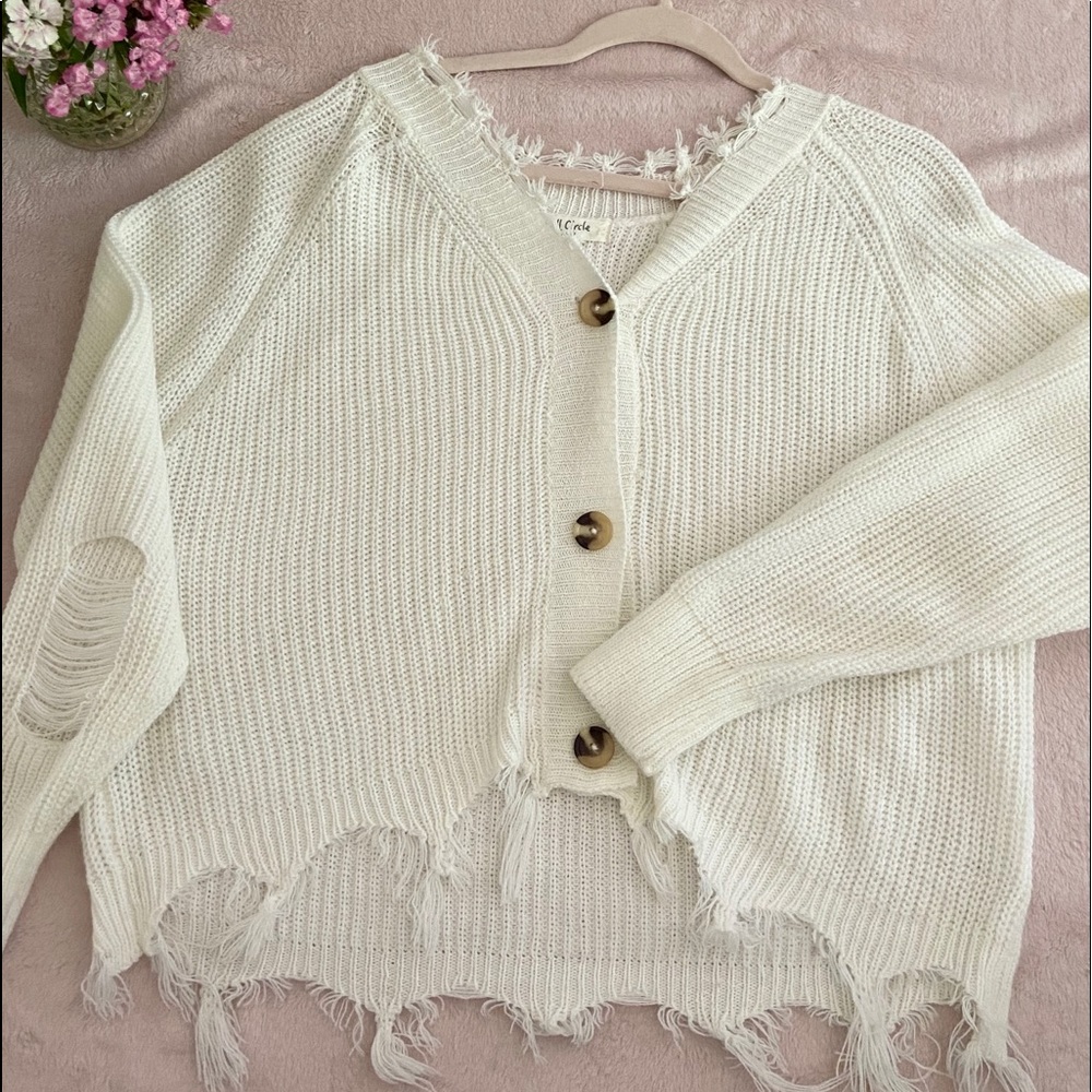 On trend distressed sweater!!